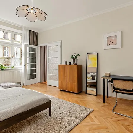 Apartment Luxusni V Centru Ostravy Pro 5 *
